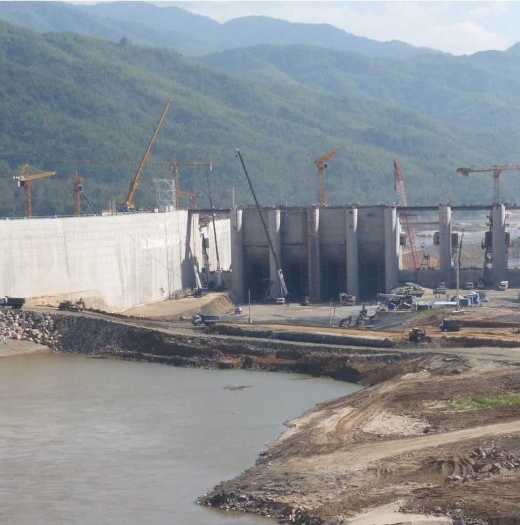 Construction of the Xayaburri Dam, Nepal (Courtney Weatherby)